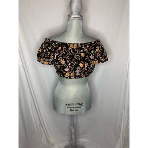 American Eagle Crop Top